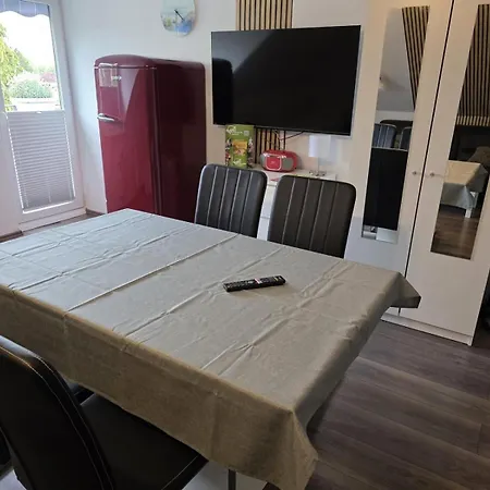 Haus Lina - Und Monteurunterkuenfte - 5 Appartement *