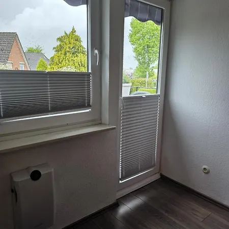 Appartement Haus Lina - Und Monteurunterkuenfte - 5 *